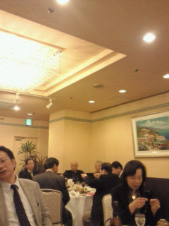 201102081909000